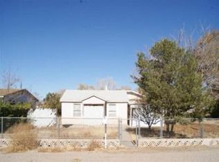 1607 Beverly Rd SW, Albuquerque, NM 87105