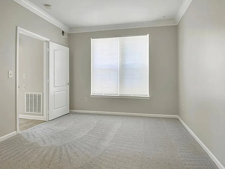 20901 Cedarpost Sq — Photo 13