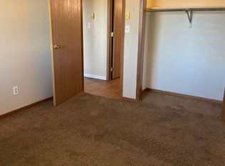512 E 18th St #0, Carroll, IA 51401