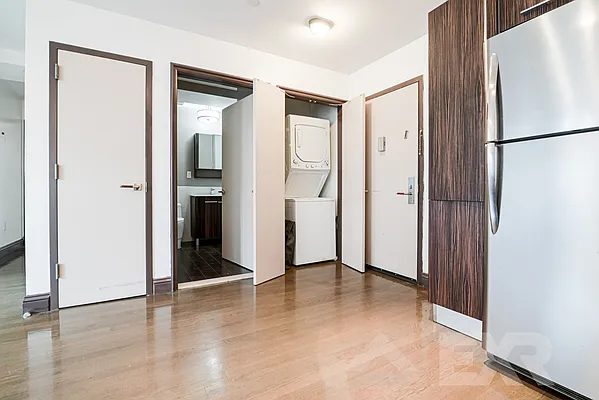 Rented by EXR | media 22