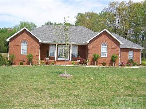 1st image of 517 Favre Cir