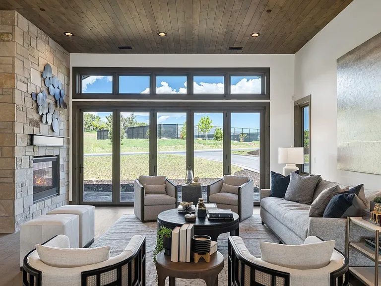 364 N Red Ledges Village Way — Photo 15
