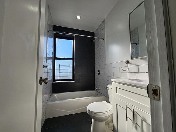 4th image of 3340 Fort Independence St #44A
