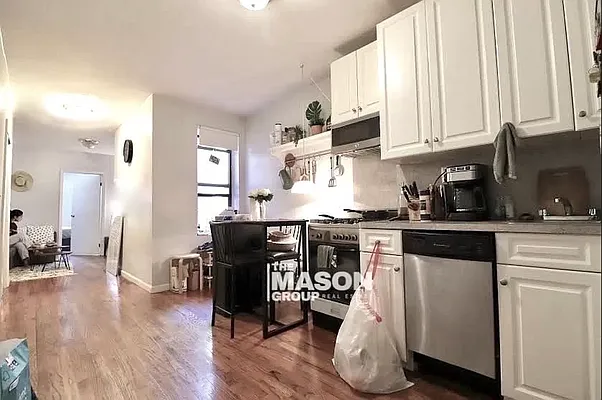 Rented by Mason Group LLC | media 14