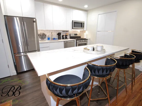 2070 Pearson Street image 33 of 36