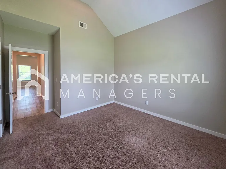 41 Whithall Cir — Photo 26