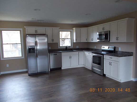 5th image of 112 Alexandria Cir