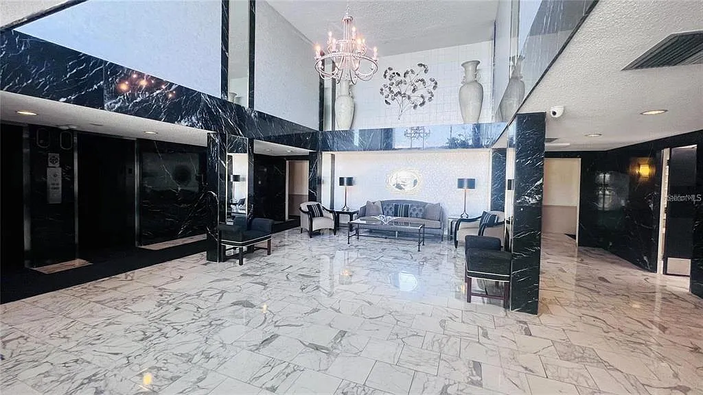 2 bed, 2.0 bath, 1269 sqft, $3,000 — Photo 4