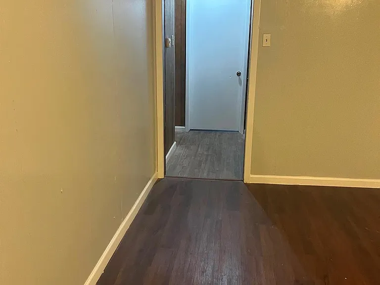 6742 Indian Lake Dr — Photo 23