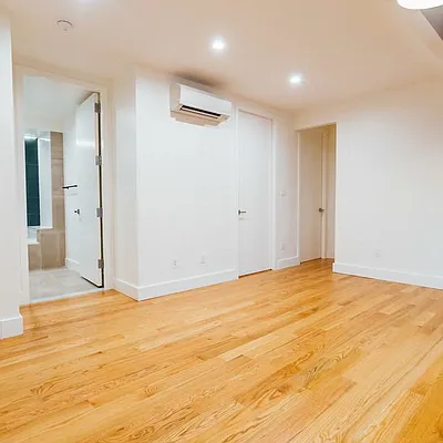 Rented by Nooklyn NYC LLC | media 90