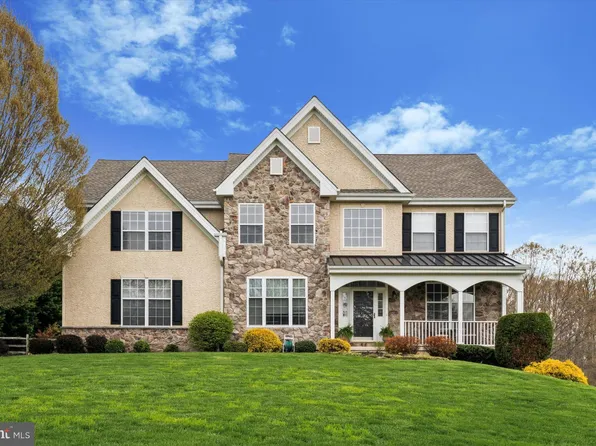 1 Hiview Dr, Avondale, PA 19311