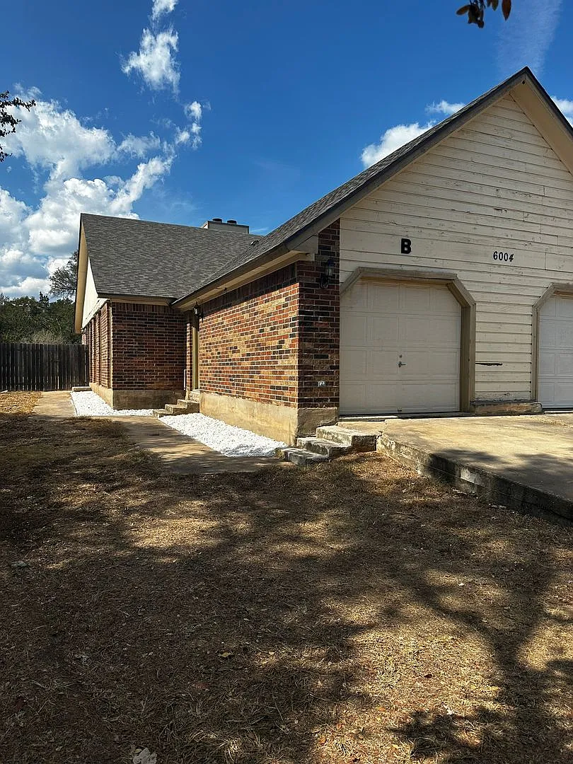 Leach Properties3 (6004 Parkwood Dr) — Photo 1