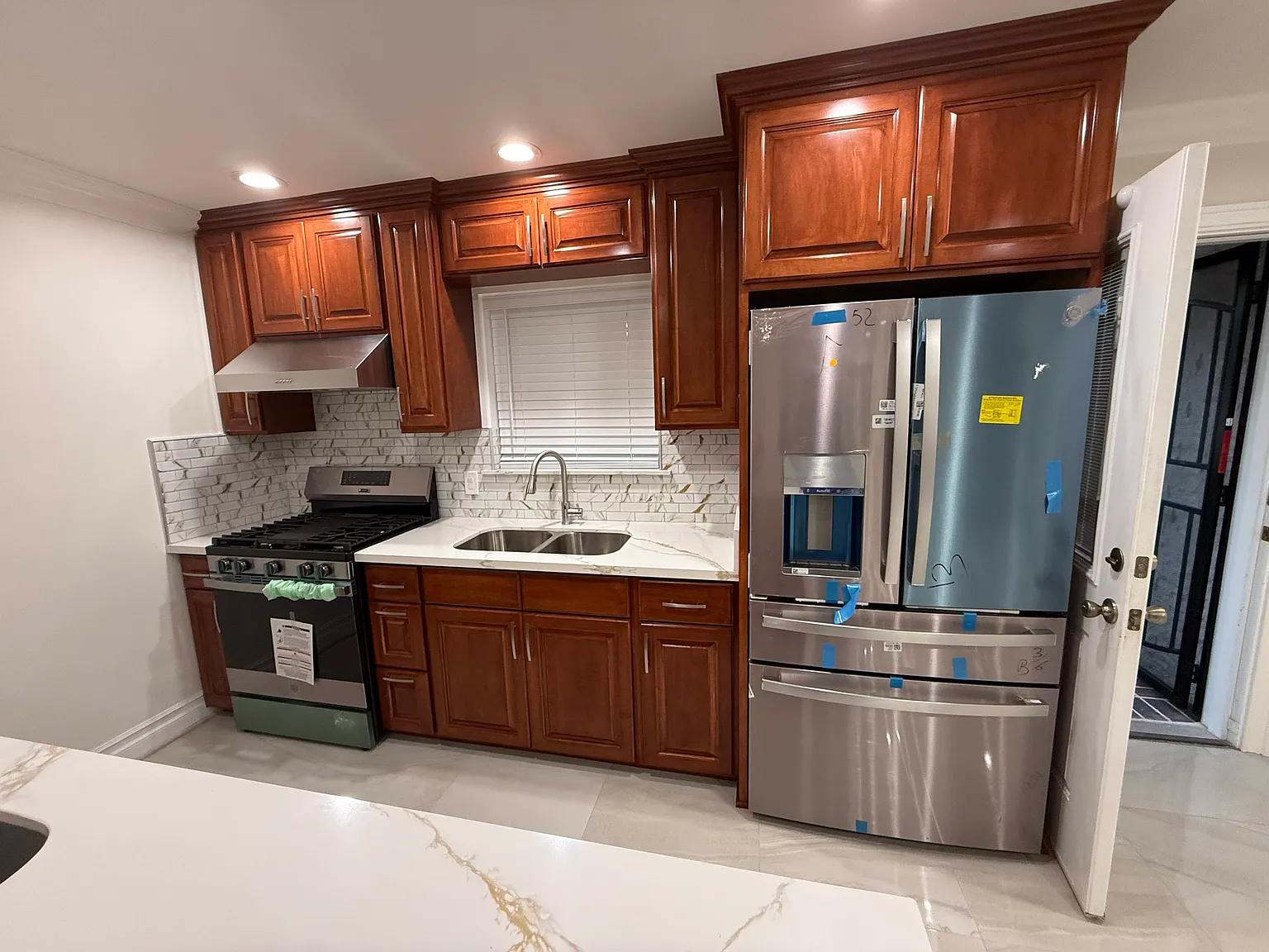 3 bed, $3,975 — Photo 4