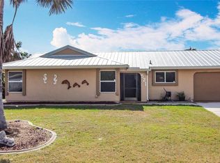 521 Fairview Ave NW, Pt Charlotte, FL 33952