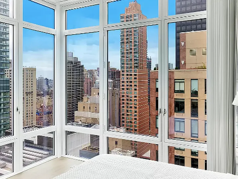 207 E 57th St #28B — Photo 6