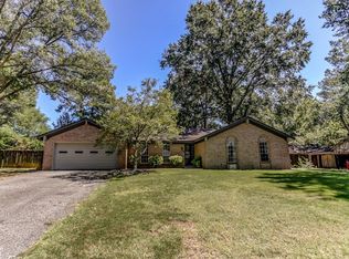3800 Clubview Dr, Memphis, TN 38125