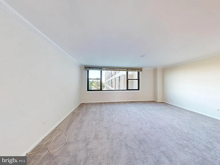 4600 Duke St #701 — Photo 16
