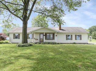 424 W Britton Rd, Burbank, OH 44214