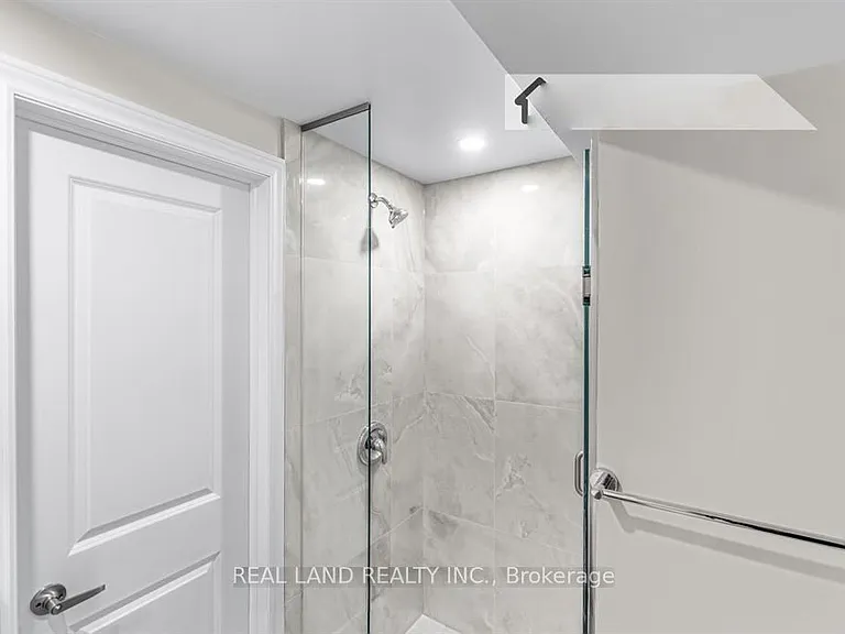 360 Chantenay Dr #BACK — Photo 22