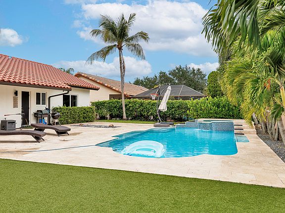 5th image of 6440 Olde Moat Way