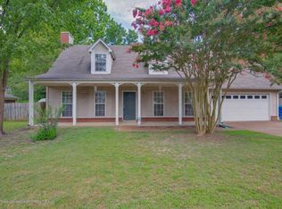 8708 Carriage Dr E, Southaven, MS 38671