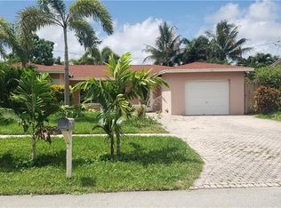 98 Seminole Ln, Boca Raton, FL 33487