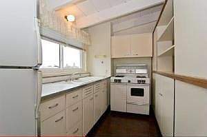 4th image of 6169 N Wolcott Ave APT 4B