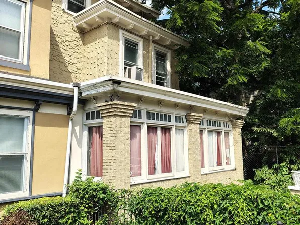 230 N 53rd St, Philadelphia, PA 19139