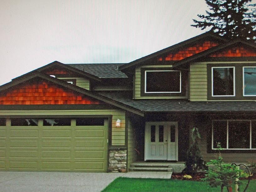2nd image of 4810 75th Pl NE