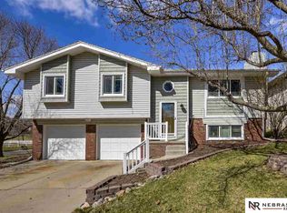 11340 Hartman Cir, Omaha, NE 68164