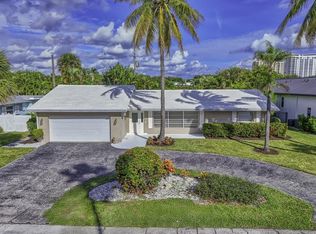 1242 N Harbor Dr, Riviera Beach, FL 33404