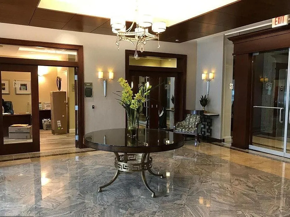 1 bed, 660 sqft, $1,900 — Photo 2