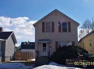 1447 Sherman St, Marinette, WI 54143