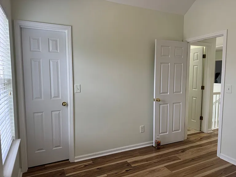 136 Madelia Pl — Photo 41