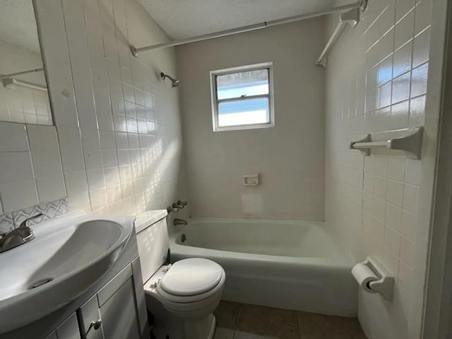2210 Thonotosassa LLC — Photo 4