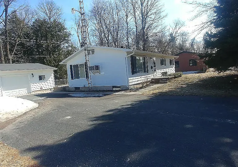 9875 E Cherry Bend Rd — Photo 1