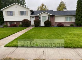 1743 N Deer Valley Dr, Idaho Falls, ID 83401