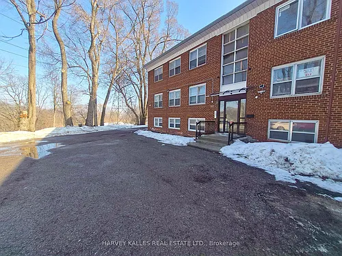 330 Chisholm Ave Photo 1