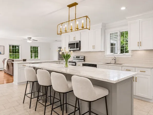 276 High St, Winchester, MA 01890