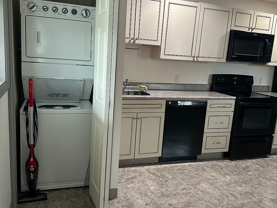 1st image of 235 Hamor St #3