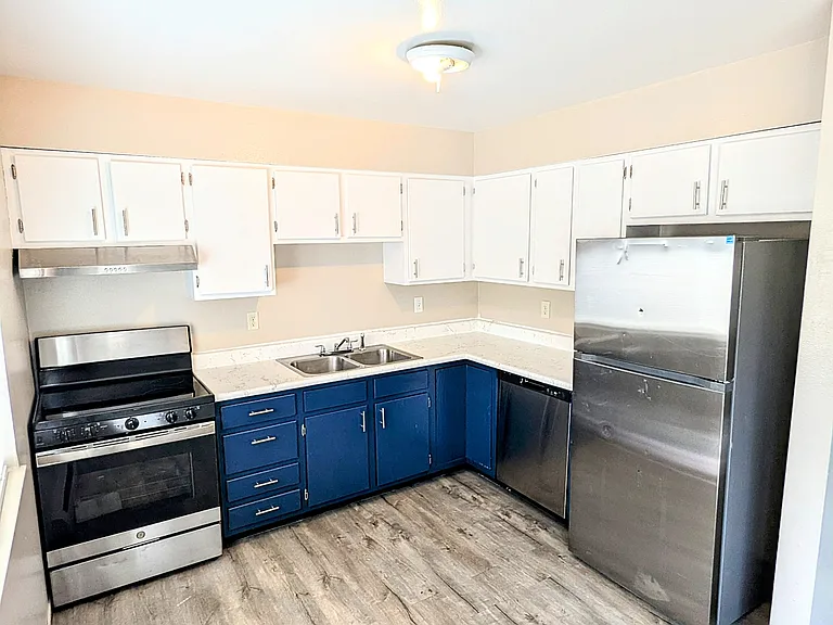 3955 Stonedike Dr #B — Photo 1
