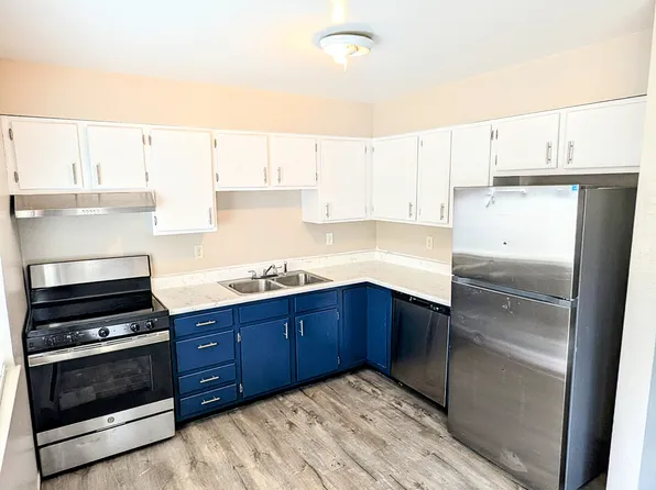 3955 Stonedike Dr #B, Colorado Springs, CO 80907