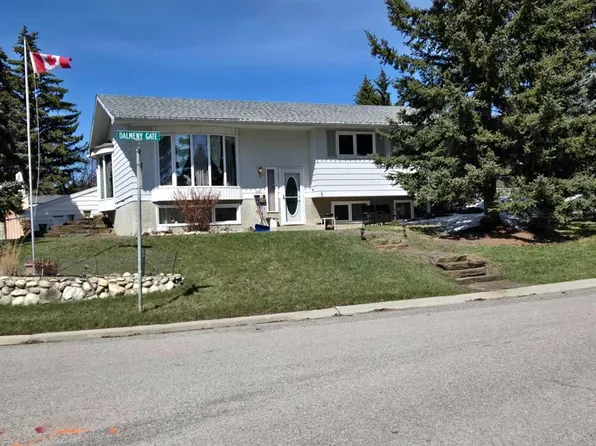 6803 E Dalmeny Gate NW, Calgary, AB T3A 1T5