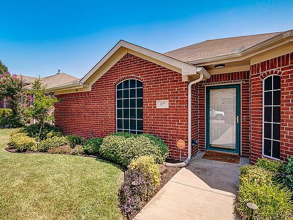 3rd image of 425 Dove Ln
