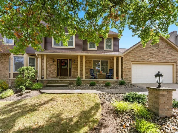 2096 Longfellow St NE, Canton, OH 44721
