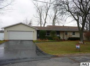 11810 Sauk Trl, Jerome, MI
