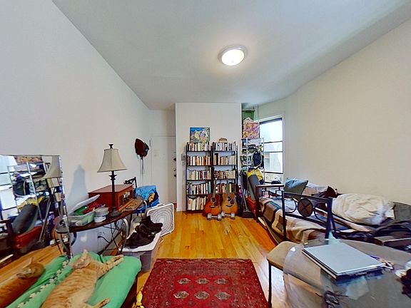 2nd image of 7 W 103rd St APT 5C