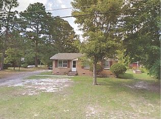 13141 Montclair Dr, Laurinburg, NC 28352