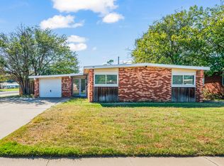 2742 68th St, Lubbock, TX 79413