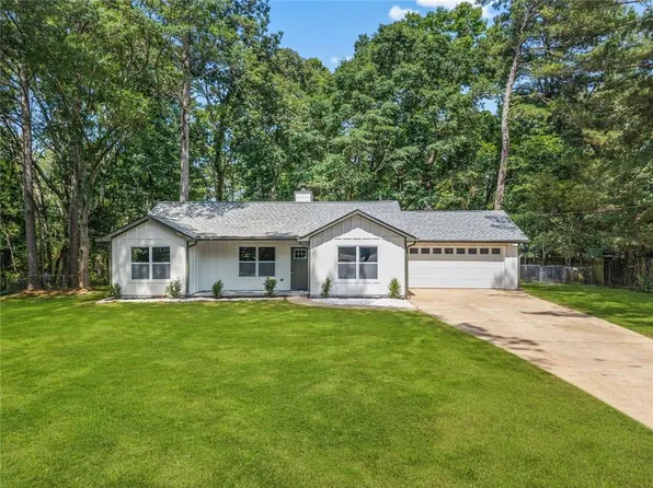 491 Natasha Dr, Auburn, GA 30011